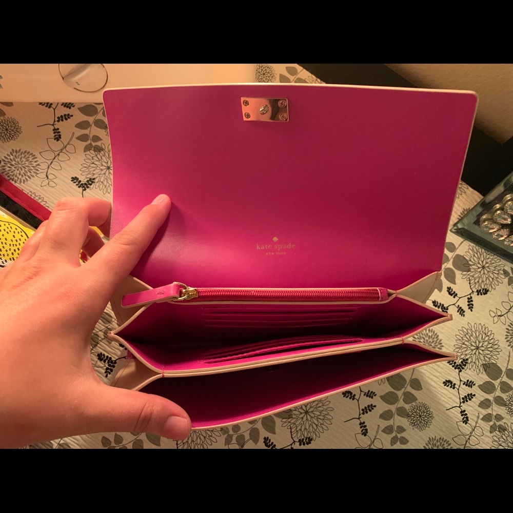 Kate Spade Wallet - Picture 2 of 2